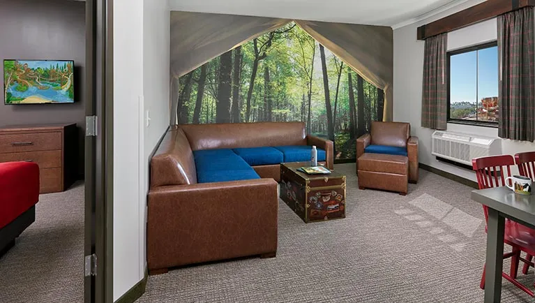 The living space and TV in the accessible Grizzly Bear Suite
